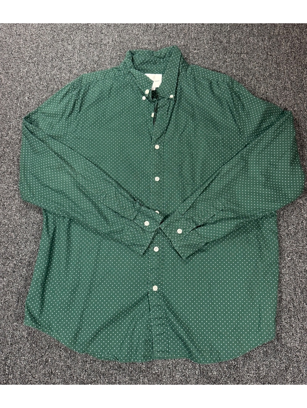 American Eagle Men's Green Button-Up Shirt with White Polka Dots, Size XL